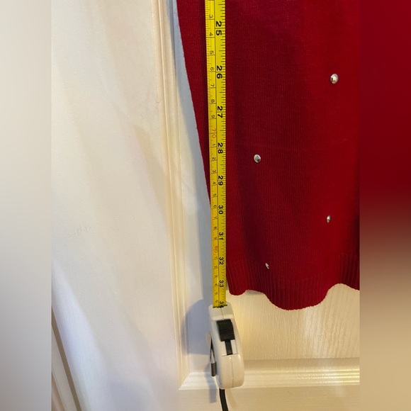 Red extra long sweater size L, silver dot details all over front not on back - Picture 4 of 6